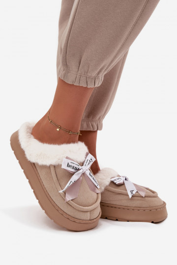 Chaussons pour femmes avec fourrure et nœud, couleur sable « Fenella »