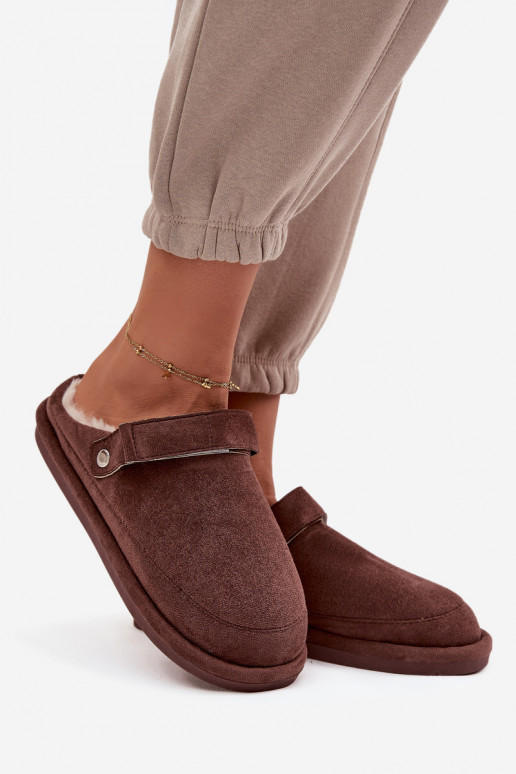 Chaussons Féminin avec des sangles réchauffer avec de la fourrure à l intérieur CzekoladoÀe Rilena Chaussons Féminin avec des sangles réchauffer avec de la fourrure à l intérieur CzekoladoÀe Rilena