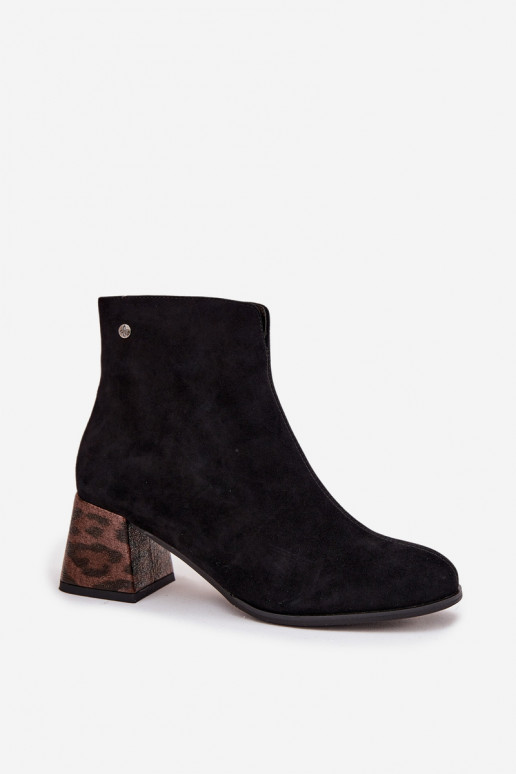 Peau en daim Bottes pour femmes Il fautciejka K7202-01 couleur noire Peau en daim Bottes pour femmes Il fautciejka K7202-01 couleur noire