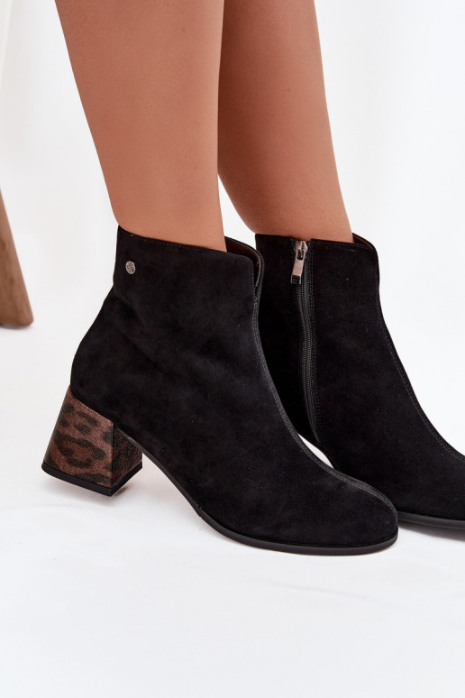 Peau en daim Bottes pour femmes Il fautciejka K7202-01 couleur noire Peau en daim Bottes pour femmes Il fautciejka K7202-01 couleur noire