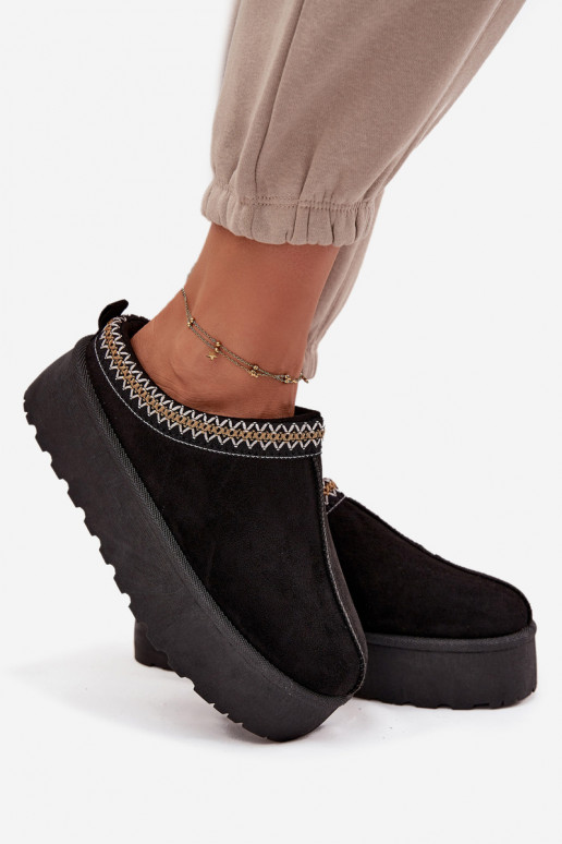 Bottes de neige Féminin Avec des décorations Haftem couleur noire Jenira Bottes de neige Féminin Avec des décorations Haftem couleur noire Jenira
