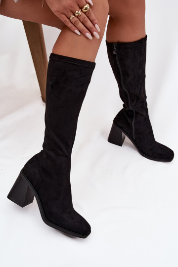 bottes pour femmes Sur un énorme poteau en daim écologiqueoÀe couleur noire Traven