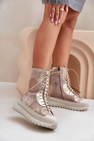 Peau Chaussures en daim avec une plateforme réchauffer Il fautciejka 06565-04 beige 2