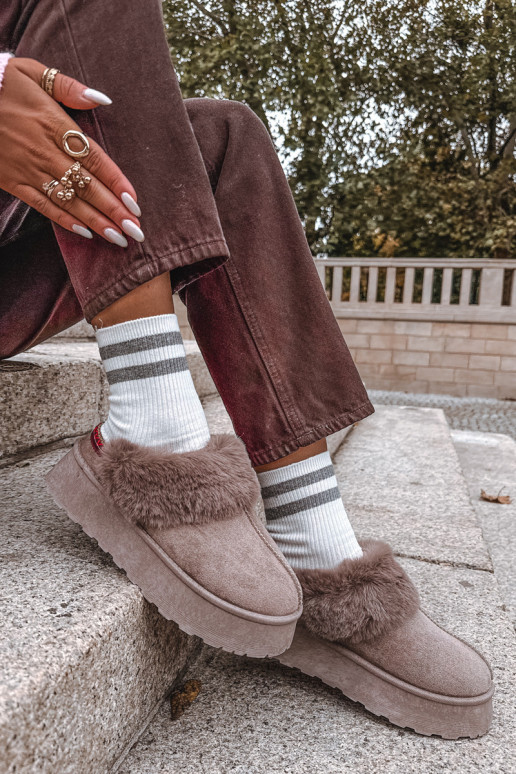 Bottes de neige Féminin avec une plateforme avec un manteau de fourrure I Haftem beige Querina Bottes de neige Féminin avec une plateforme avec un manteau de fourrure I Haftem beige Querina