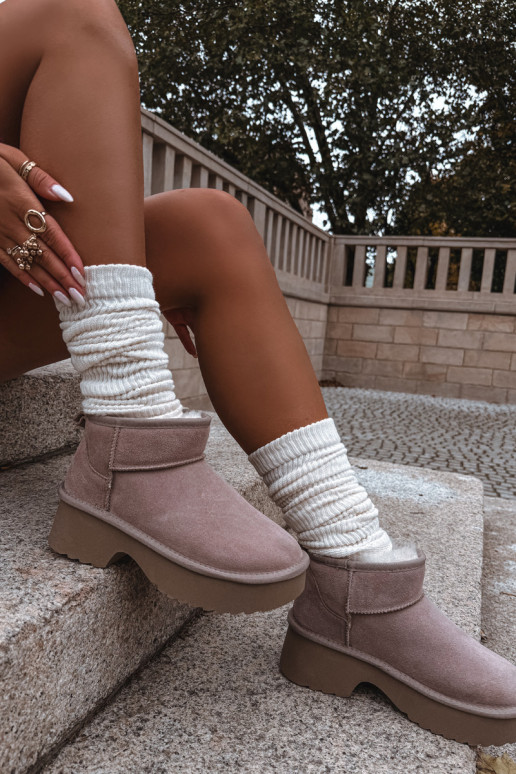 Bottes de neige FémininActivéturalnego en daimu réchauffer avec de la fourrure à l intérieur couleur kaki Milora Bottes de neige FémininActivéturalnego en daimu réchauffer avec de la fourrure à l intérieur couleur kaki Milora