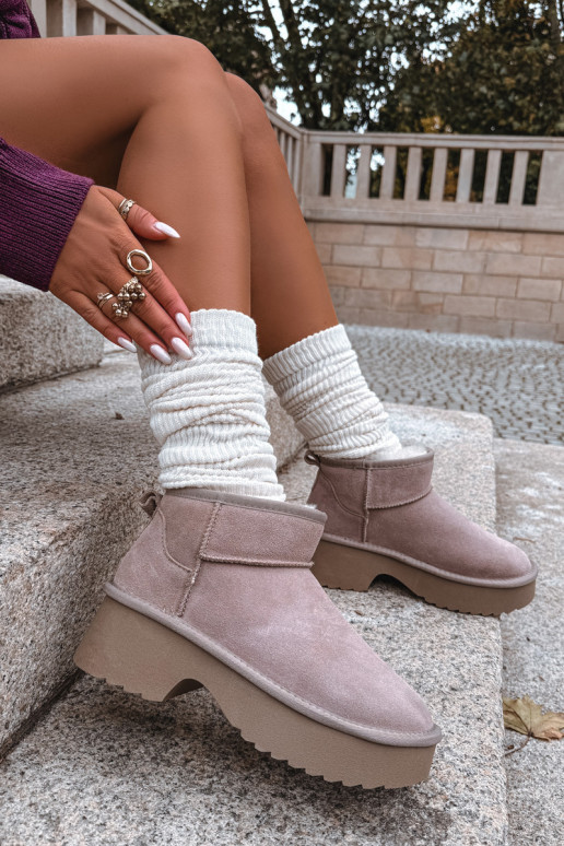 Bottes de neige FémininActivéturalnego en daimu réchauffer avec de la fourrure à l intérieur couleur kaki Milora Bottes de neige FémininActivéturalnego en daimu réchauffer avec de la fourrure à l intérieur couleur kaki Milora