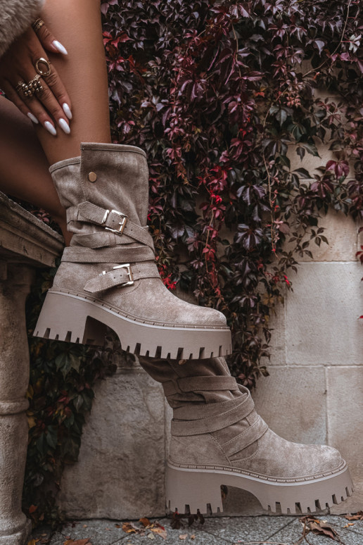 Bottes pour femmes Sur des talons massifs avec boucles I Bandesem beige Nerelisa Bottes pour femmes Sur des talons massifs avec boucles I Bandesem beige Nerelisa