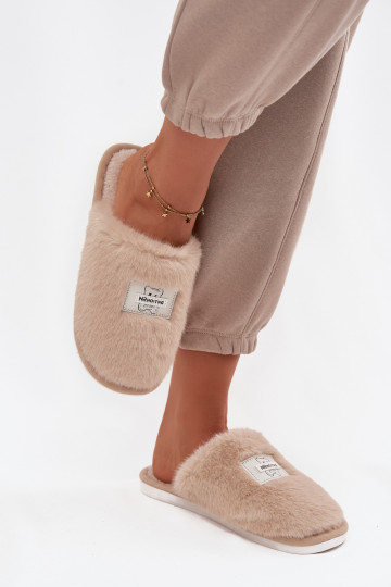 chaussures fait maison Chaussons Féminin avec un manteau de fourrure beige Il fautelis 2