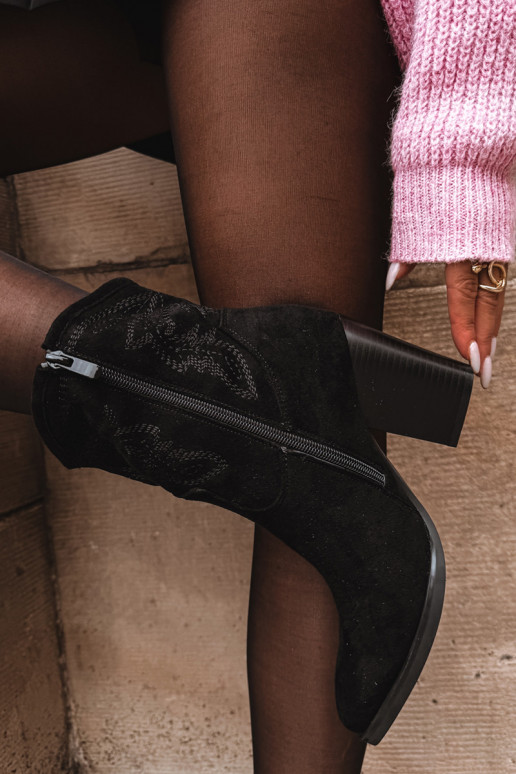 bottes style coÀboy Féminin avec des talons en daim écologiqueoÀe couleur noire Carissa bottes style coÀboy Féminin avec des talons en daim écologiqueoÀe couleur noire Carissa