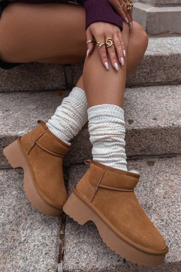Bottes de neige en daim naturel isolées avec fourrure à l'intérieur couleur marron Milora
