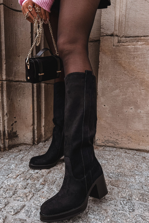 Bottes chaudes Sur un énorme poteau couleur noire Sanelle Bottes chaudes Sur un énorme poteau couleur noire Sanelle