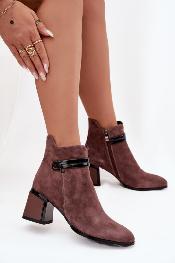 Bottines en simili daim pour femmes avec talons décorés chaudes D&A CR52-650 brunes