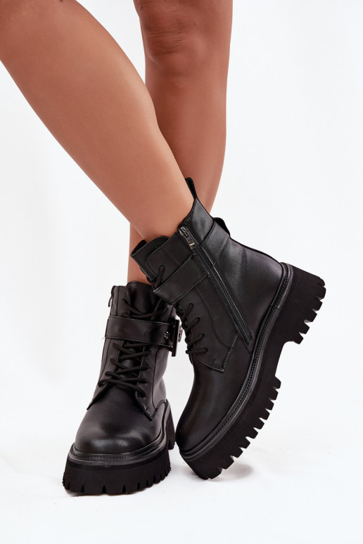 Peau Bottines de travail Féminin réchauffer décorer avec boucles D&A MK52-032 couleur noire Peau Bottines de travail Féminin réchauffer décorer avec boucles D&A MK52-032 couleur noire