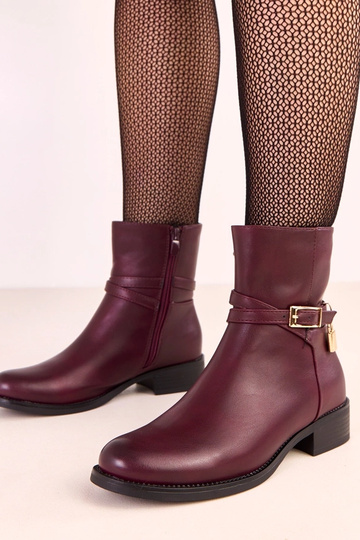 Bottes Zema en rouge foncé avec boucle et cadenas