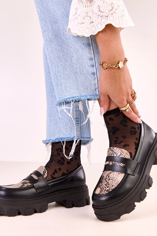 Mocassins Loles en cuir noir avec... Mocassins Loles en cuir noir avec...