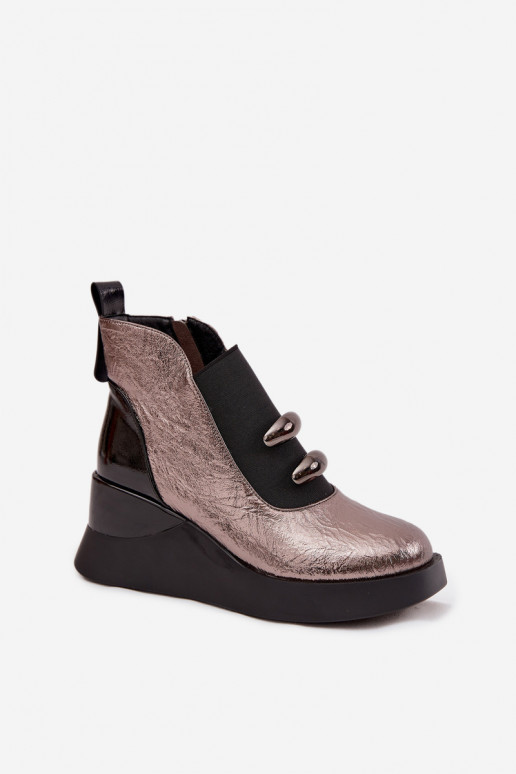Bottes pour femmes Sur un coin D&A MR52-106 Conception métallique Bottes pour femmes Sur un coin D&A MR52-106 Conception métallique