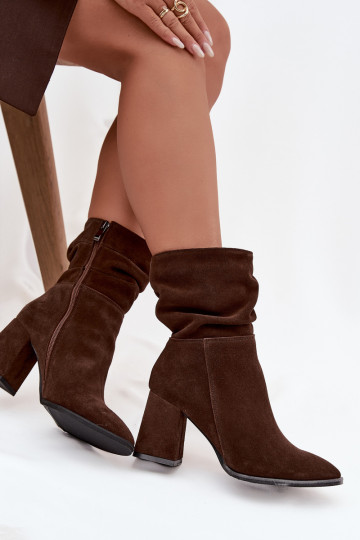 Bottines en suédine chocolat avec volants et talons Zazoo 4216