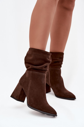Bottines en suédine chocolat avec volants et talons Zazoo 4216 2