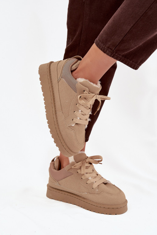 Chaussures modèle baskets Féminin réchauffer avec de la fourrure à l intérieur beige Cyrissa Chaussures modèle baskets Féminin réchauffer avec de la fourrure à l intérieur beige Cyrissa