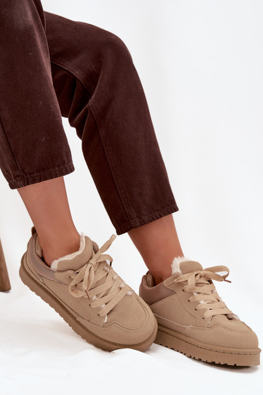 Chaussures modèle baskets Féminin réchauffer avec de la fourrure à l intérieur beige Cyrissa Chaussures modèle baskets Féminin réchauffer avec de la fourrure à l intérieur beige Cyrissa