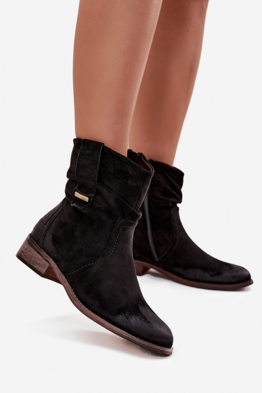 Bottes pour femmes Sur un talon bas Avec des volants réchauffer couleur noire Gracia Bottes pour femmes Sur un talon bas Avec des volants réchauffer couleur noire Gracia