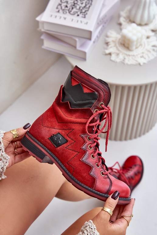 Peau réchauffer Bottes pour femmes avec des talons larges Il fautciejka 06106-08 couleur rouge Peau réchauffer Bottes pour femmes avec des talons larges Il fautciejka 06106-08 couleur rouge