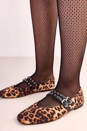 Ballerines à motif léopard avec bout carré et boucles Alfira