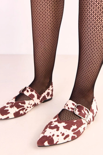 Ballerines brunes avec taches de vache et boucle Lena