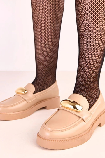 Mocassins couleur sable avec ornement doré Ella