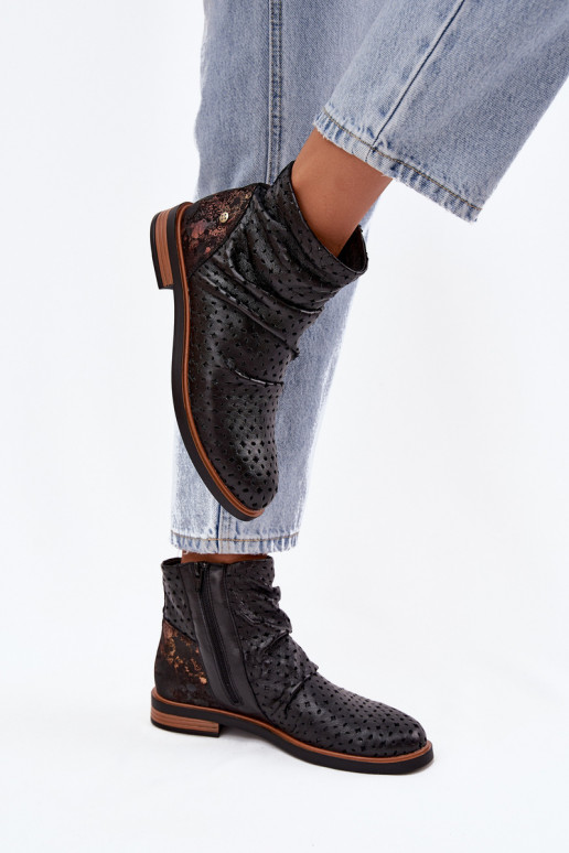 Peau Bottes avec des éléments ajourés Il fautciejka 05922-01 couleur noire