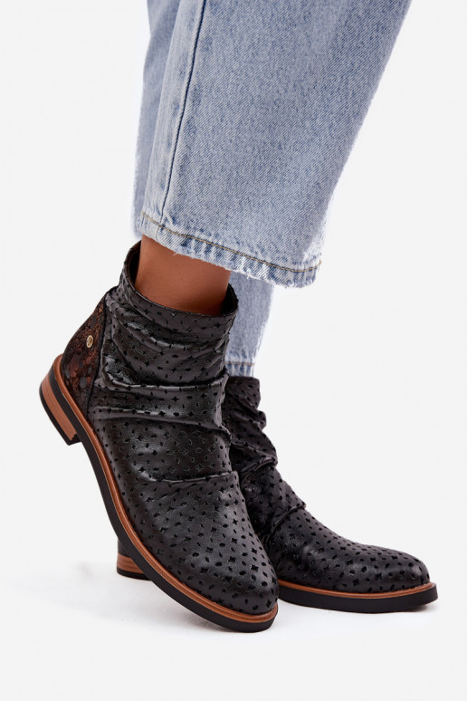 Peau Bottes avec des éléments ajourés Il fautciejka 05922-01 couleur noire