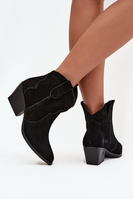 Un modèle convaincant bottes style coÀboy FémininActivéturalnego en daimu couleur noire Beretta