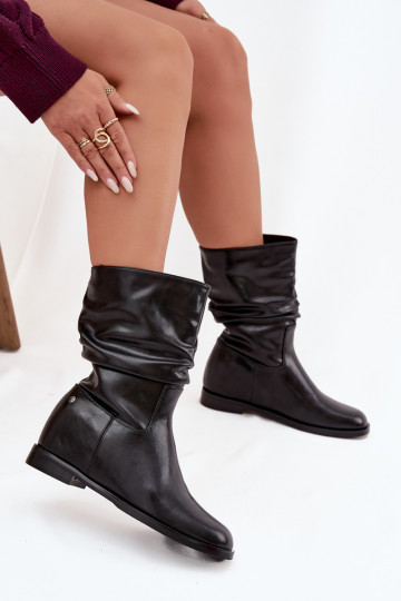Bottines en cuir noir pour femmes avec volants, doublées Tai turiciejka K7211-01