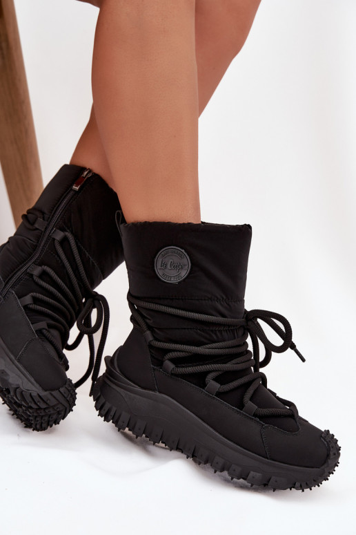 Peau Bottes de neige avec une plateforme Lee Cooper LCJ-25-12-3660 couleur noire Peau Bottes de neige avec une plateforme Lee Cooper LCJ-25-12-3660 couleur noire