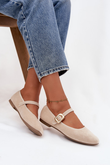 Ballerines avec des sangles I Złotą avec boucles en daim écologiqueoÀe couleur ivoire Adelora