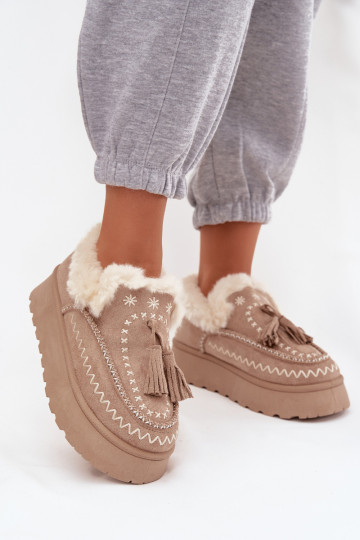 Bottes de neige Féminin avec une plateforme avec un manteau de fourrure Et la frange beige Ferayne 2