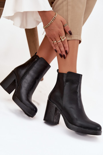 Bottes pour femmes couleur noire Ryselle