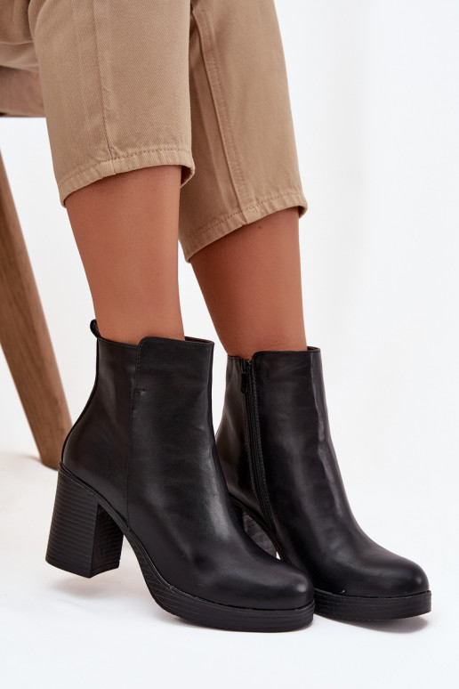 Bottes pour femmes couleur noire Ryselle