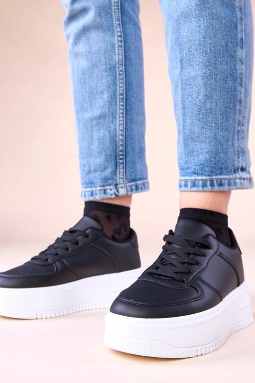 Baskets noires sur plateforme Avita
