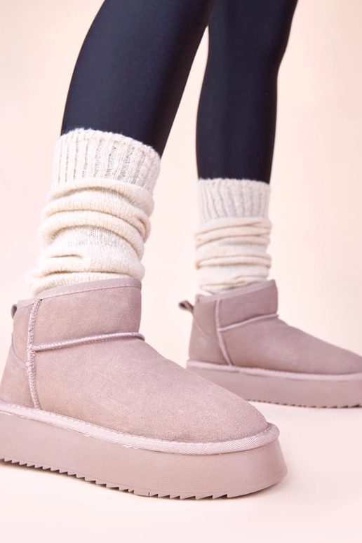 Bottes de neige grises en daim...