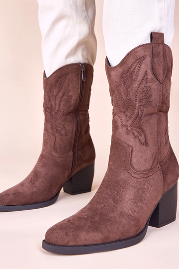 Bottines marron de style cowboy avec application brodée décorative Cassa