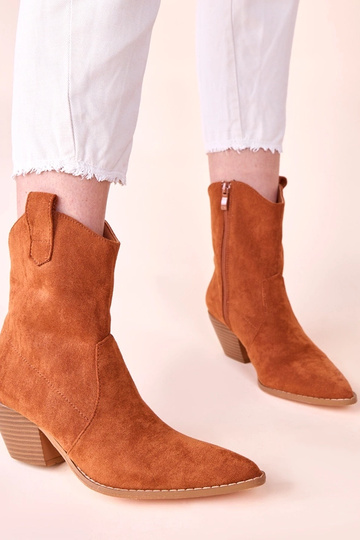 Bottines marron de style cowboy sur talon bloc Alka