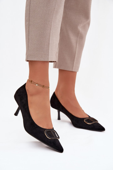 chaussures à talons hauts Féminin Avec des décorations Detalem couleur noire Amelora