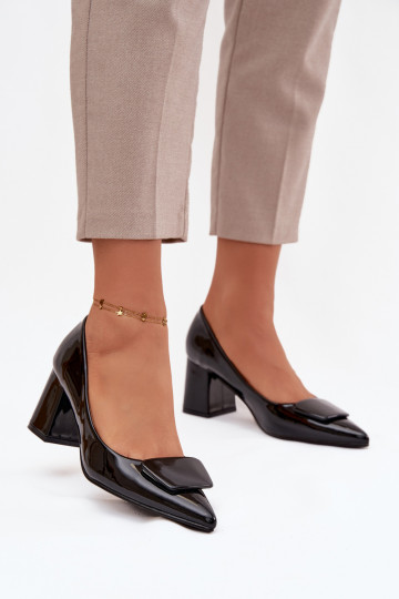 avec effet vernis Chaussures avec des talons avec des ornements couleur noire Isoline