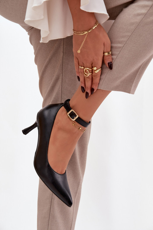 chaussures à talons hauts Chaussures avec des sangles couleur noire Perrine