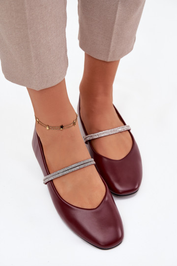 Ballerines féminines avec lanières brillantes couleur bordeaux Ilirene