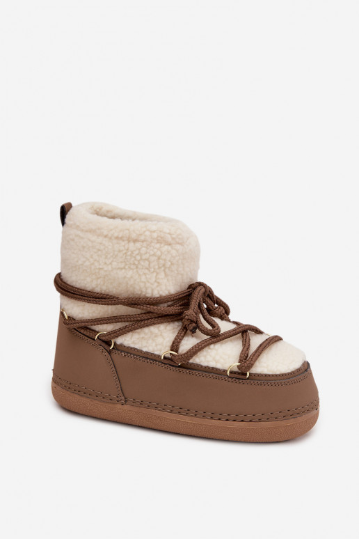 Bottes de neige Féminin avec un manteau de fourrure Typu Baranek avec des sangles beige Belira
