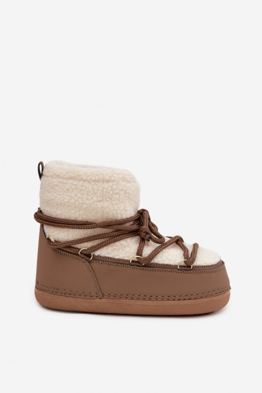Bottes de neige Féminin avec un manteau de fourrure Typu Baranek avec des sangles beige Belira