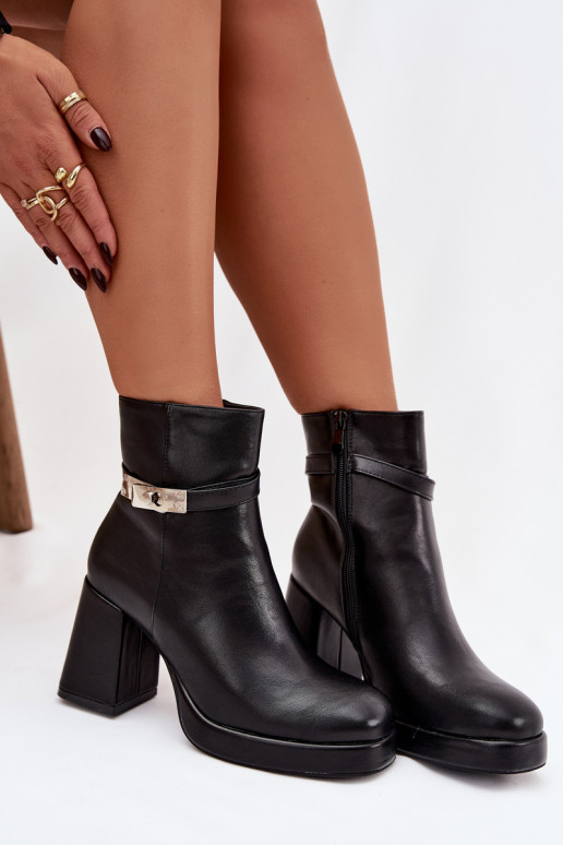 réchauffer Bottes pour femmes avec des talons décorés couleur noire Giordina