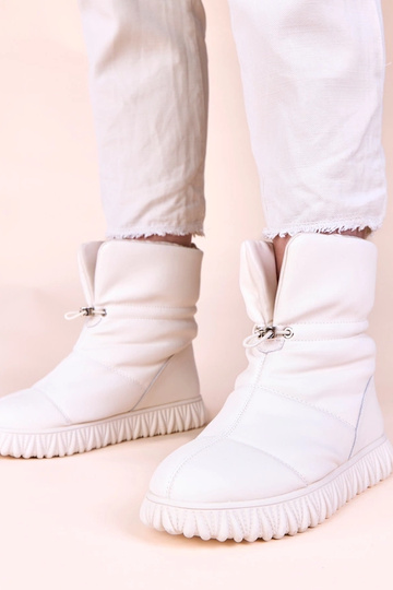 Bottes de neige en cuir naturel couleur sable avec fronces Raschmi